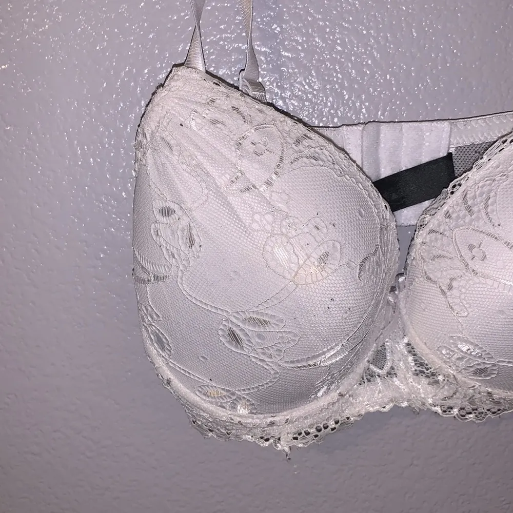 Rene Rofe White Lace Floral Push Up Bra 36D Size undefined - Image 2