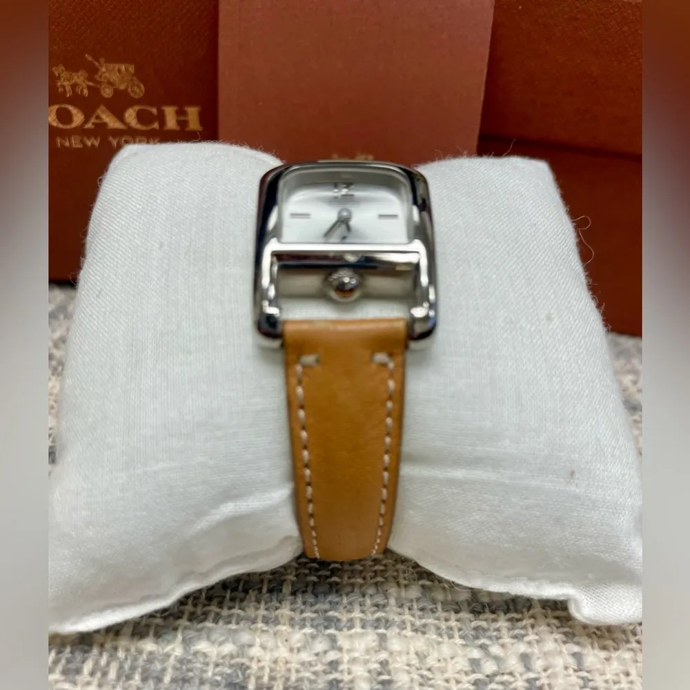 Vintage  Wrist Watch #0255 - Stainless Steel/Tan Leather Strap - NIB - Image 4