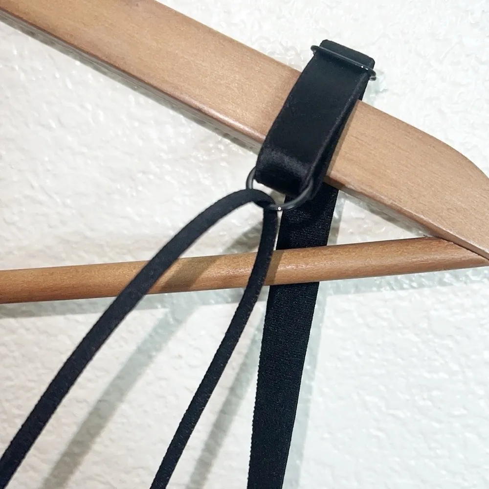 Pink Victoria's Secret Black Push Up Lace Hook Closure Bralette New - Image 10