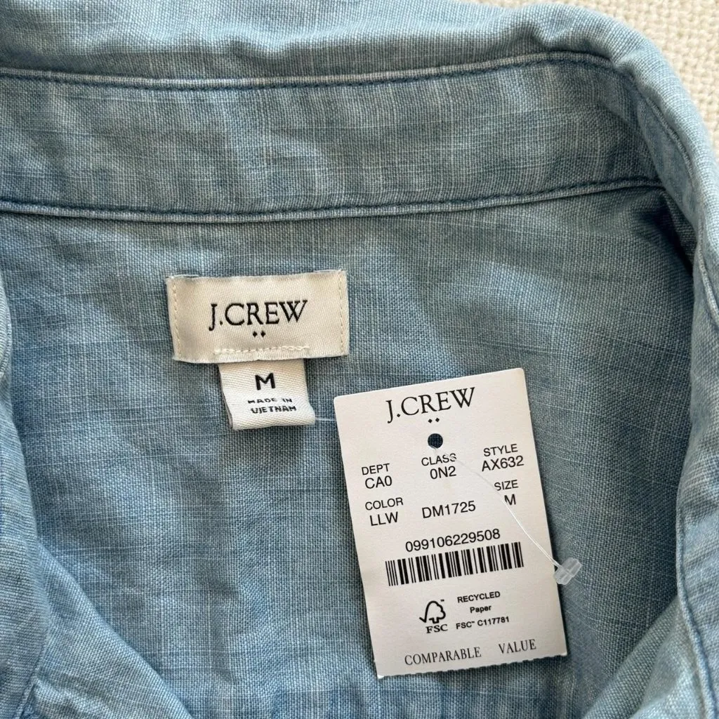 J.Crew Chambray Button Up Shirt in Signature Fit in Lovers Lane Wash Size Medium - Image 6