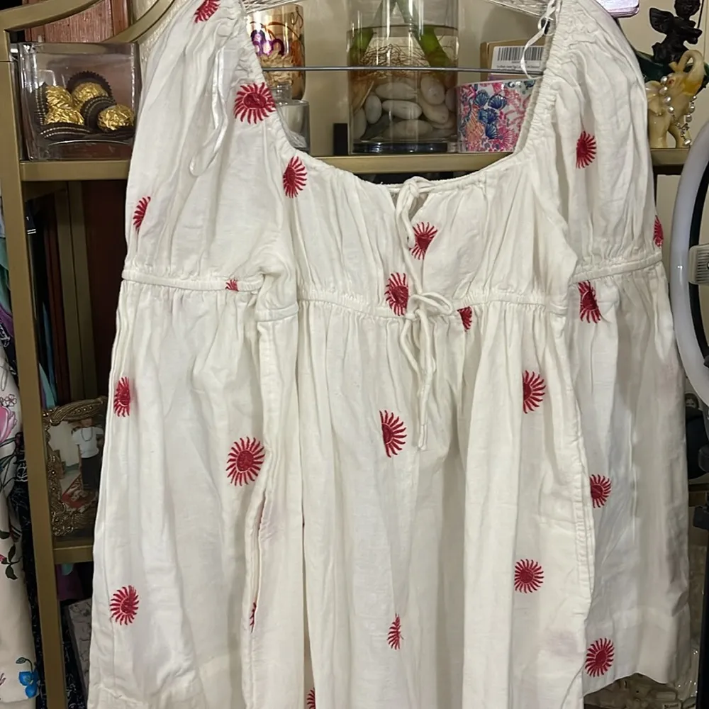 NWOT FREE PEOPLE Linen Blend Emory Embroidered Off Shoulder Prairie Midi Dress - Image 5