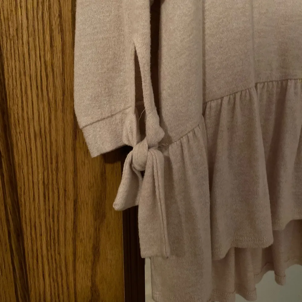 Blush pink sweater - Image 2