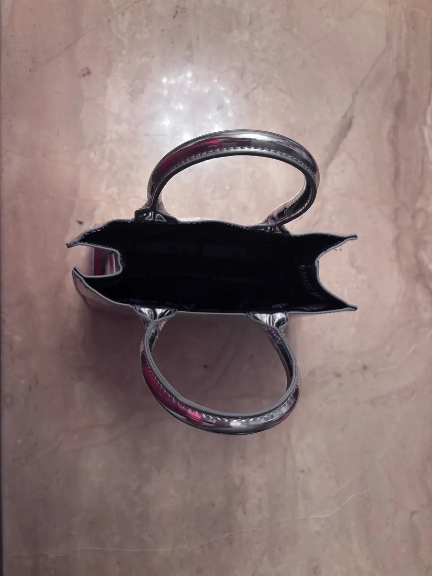 Fashion made me do it Silver and white Fashion Tote Bag - Image 8