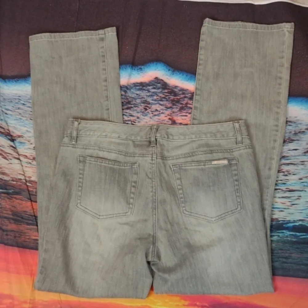 Michael kors gray jeans size 8 petite - Image 4