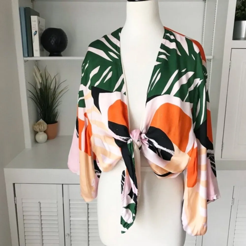 Revolve Skye & Staghorn Eddie Kimono Tie Top M Satin Tropical Mod Palm Print Pink Size M - Image 5