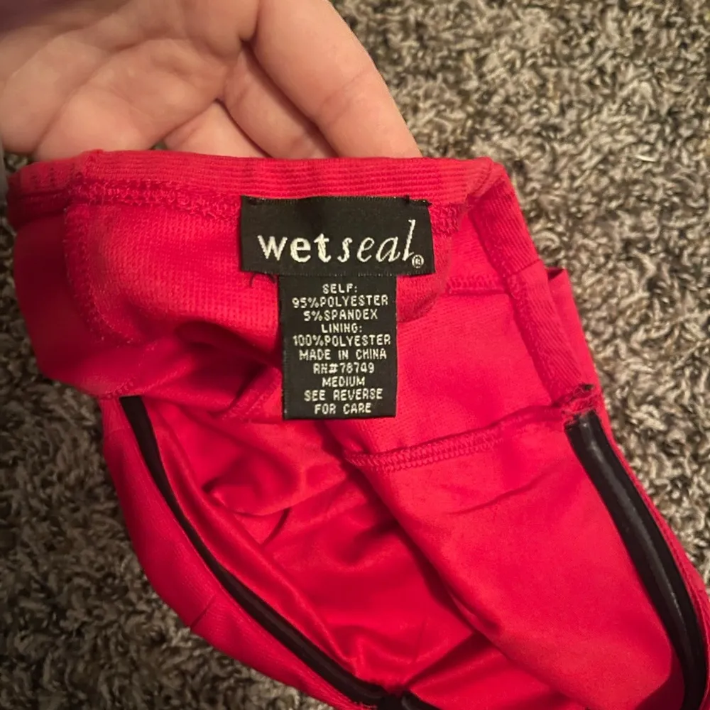 Red Strapless Top - Image 3