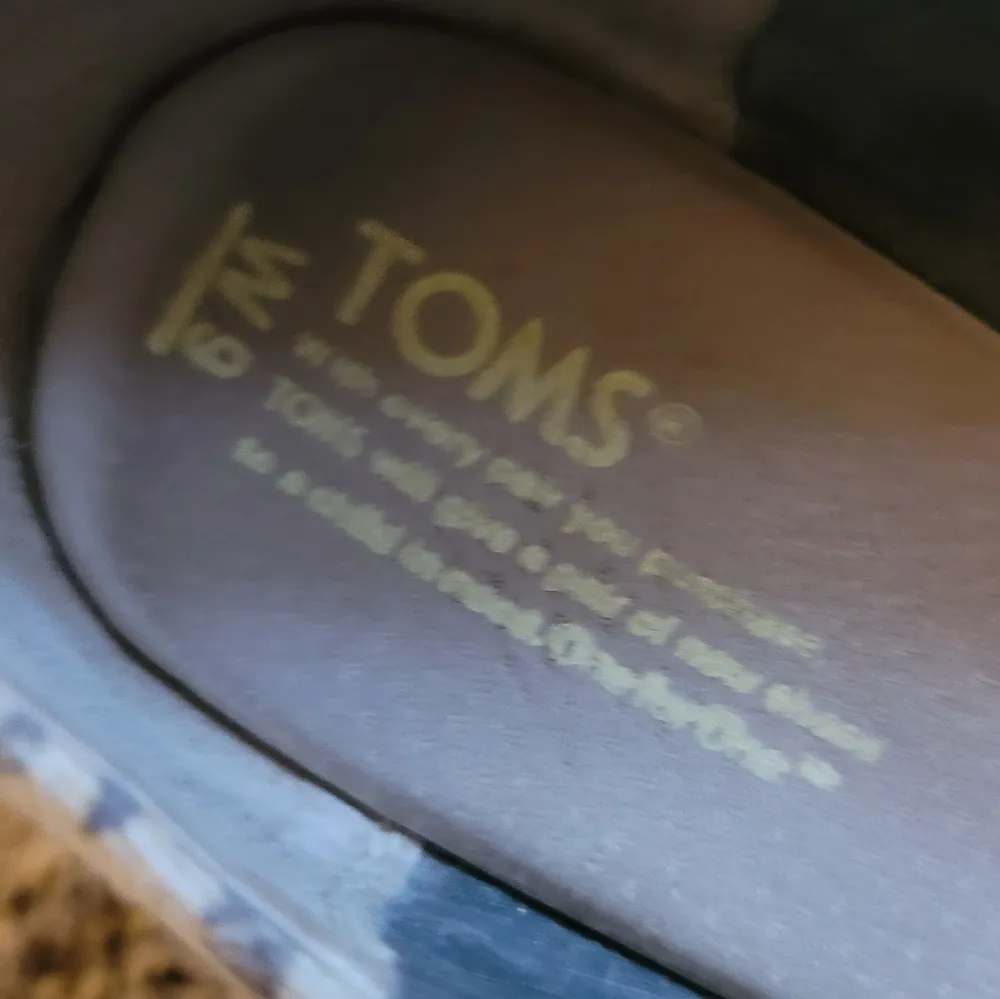 Toms Cream Gray Leopard Animal Print Peep Toe Canvas Wedge Sandals 9 - Image 2