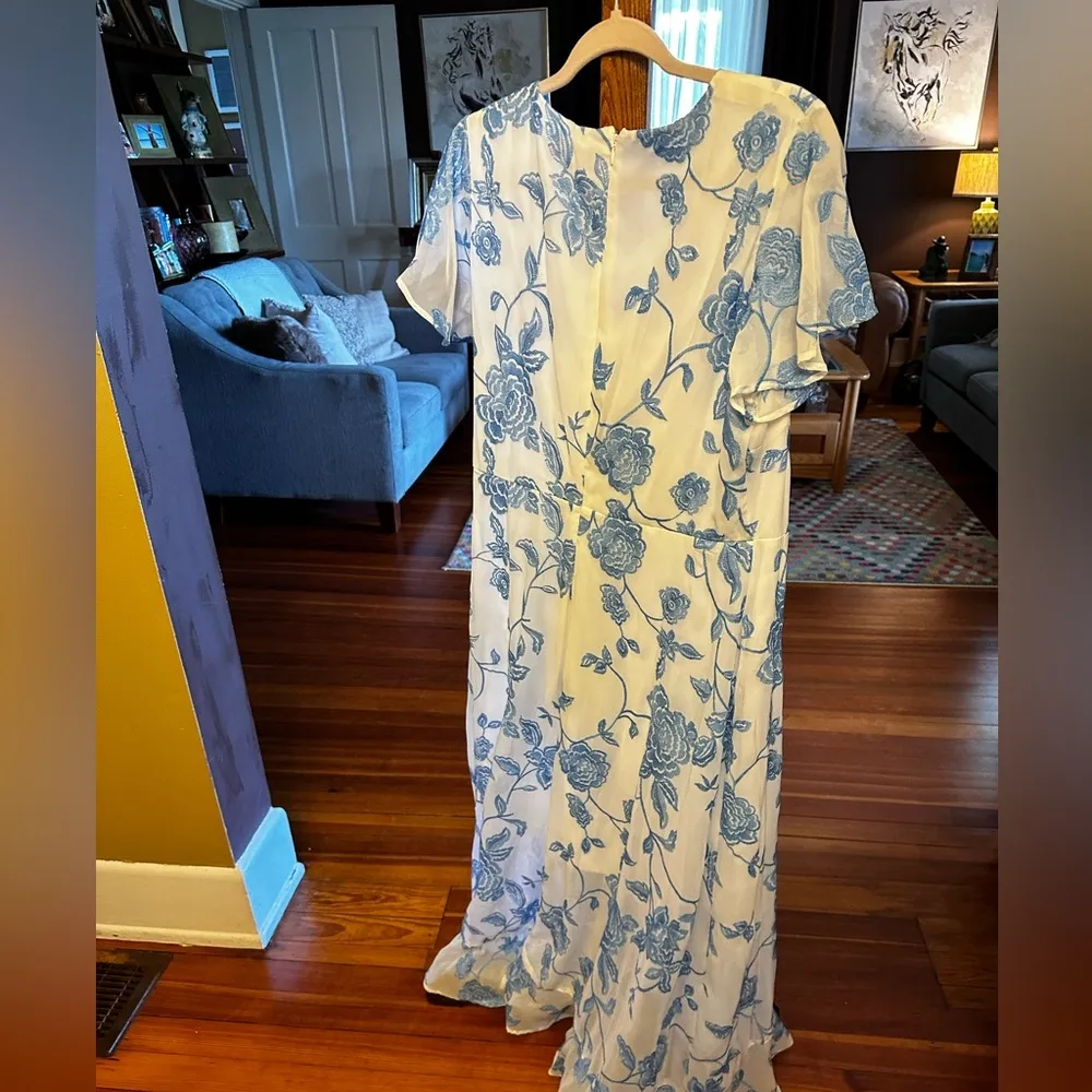 Kenzie Faux Wrap Dress Blue Floral sz 14 - Image 6