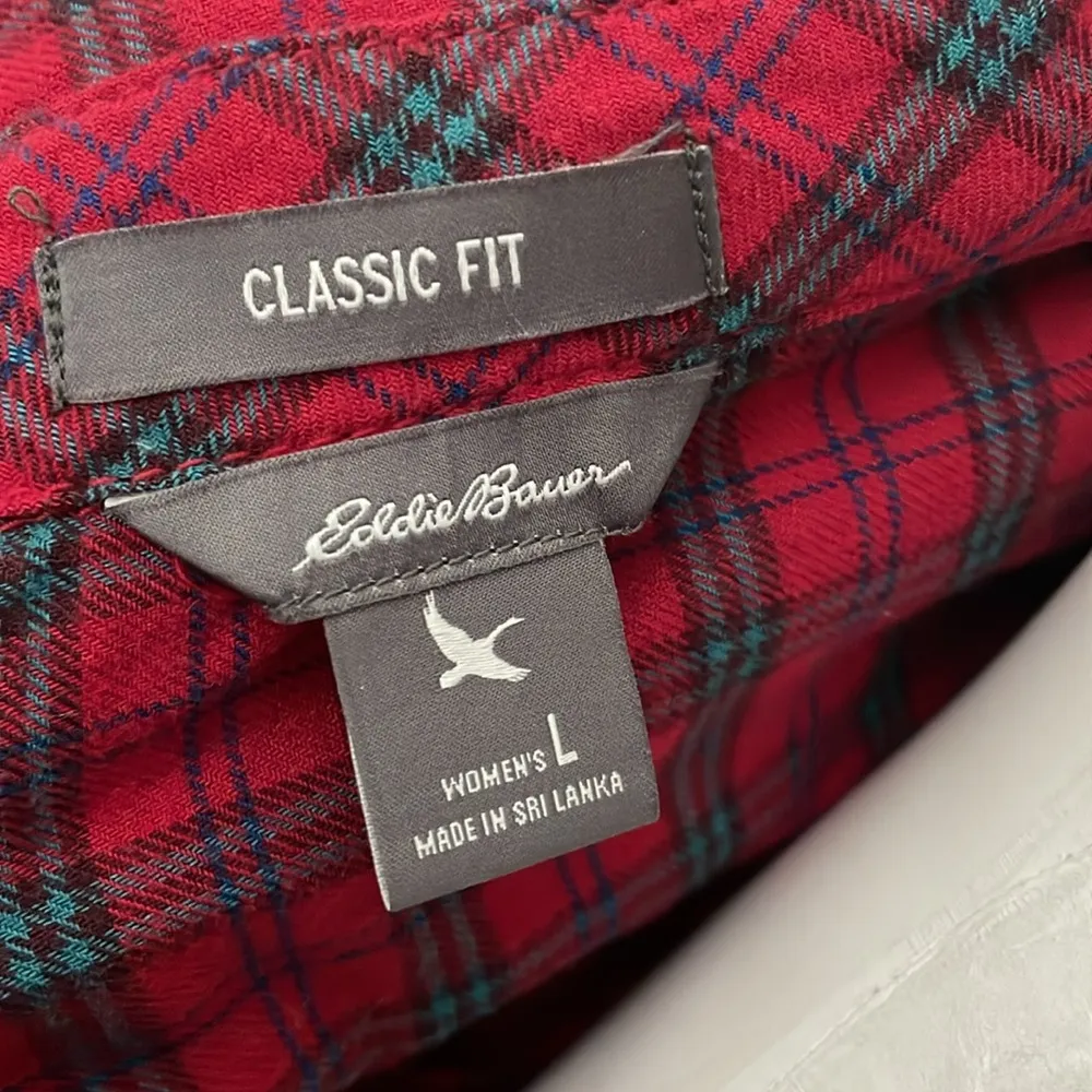 Eddie Bauer red plaid button down shirt size large - Image 7