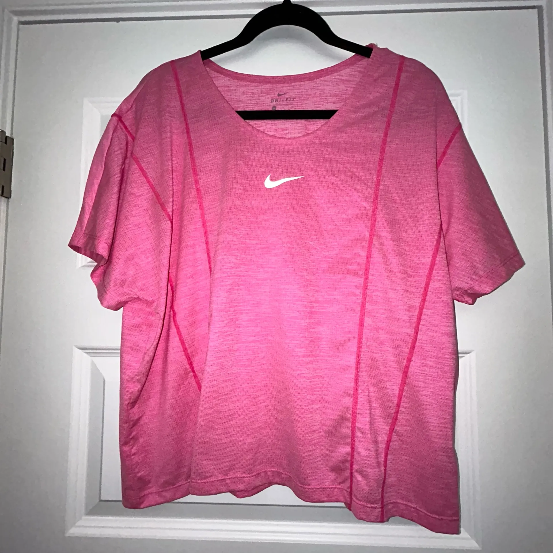New, Nike Dri Fit Short Sleeve Shirt Size XL - Image 4