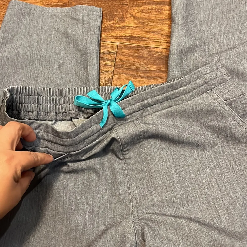 Figs Yola Skinny Scrub Pants - Image 16