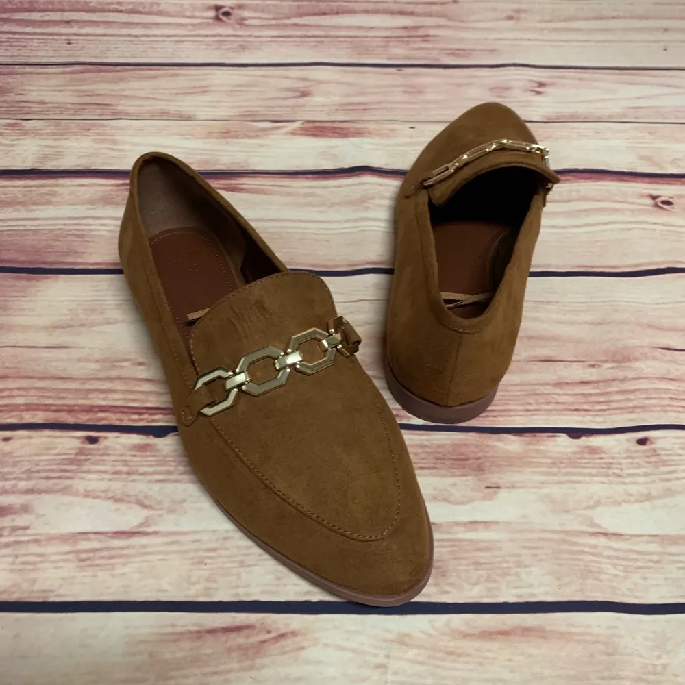 H&M Tan Faux Suede Chain Link Loafers, Size 8.5 - Image 6