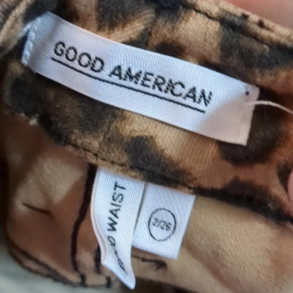 Good American good waist cheetah jeans size 2/26 - Image 4