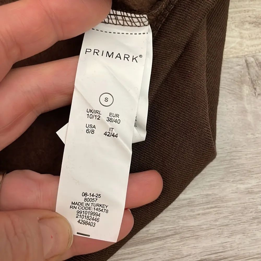 NWT  Brown with Tan & Cream Long Sleeve Collar Pullover Sweatshirt Small - Image 11