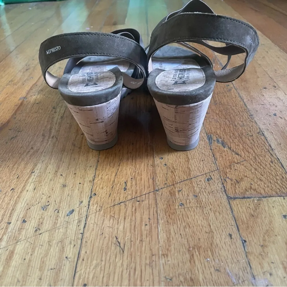 Mephisto Green Leather Cork Wedge Sandals Size 11 - Image 4