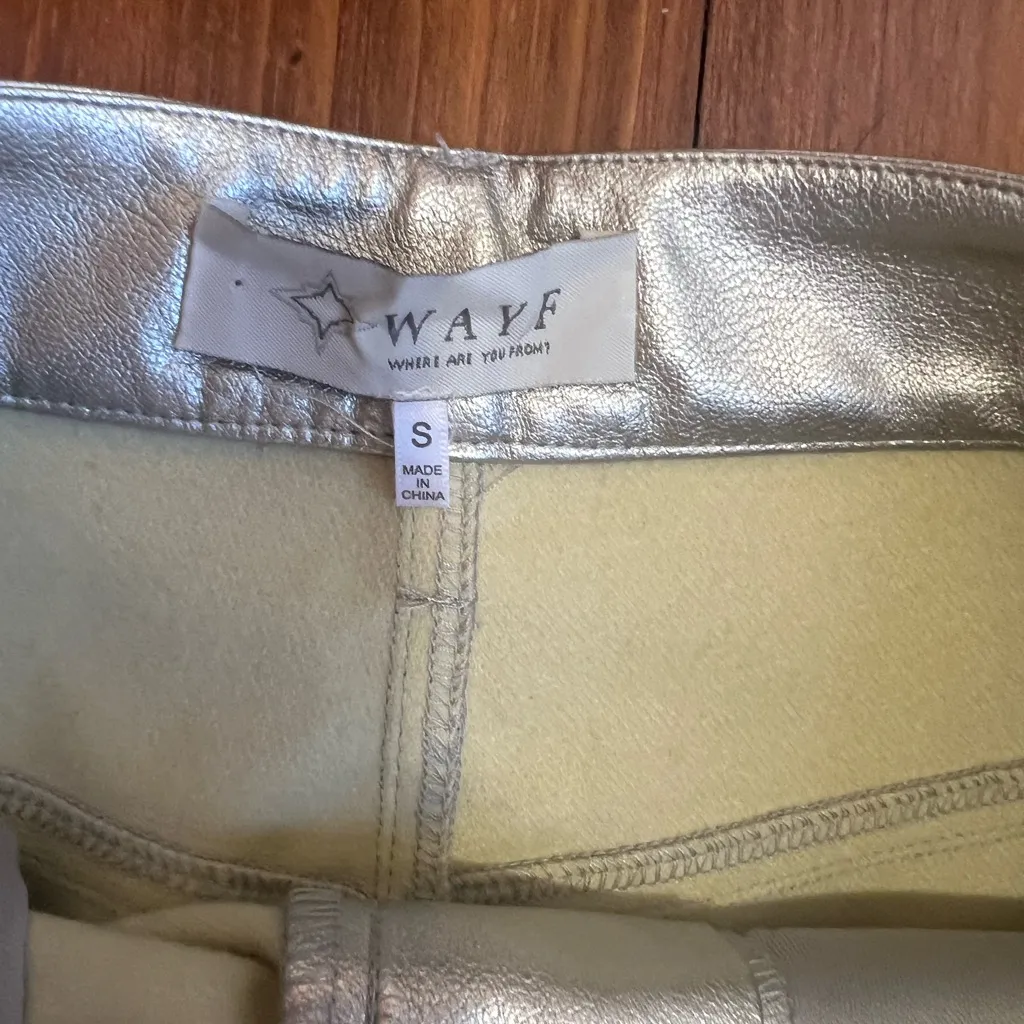 Wayf Shimmering Silver Leggings - Image 3