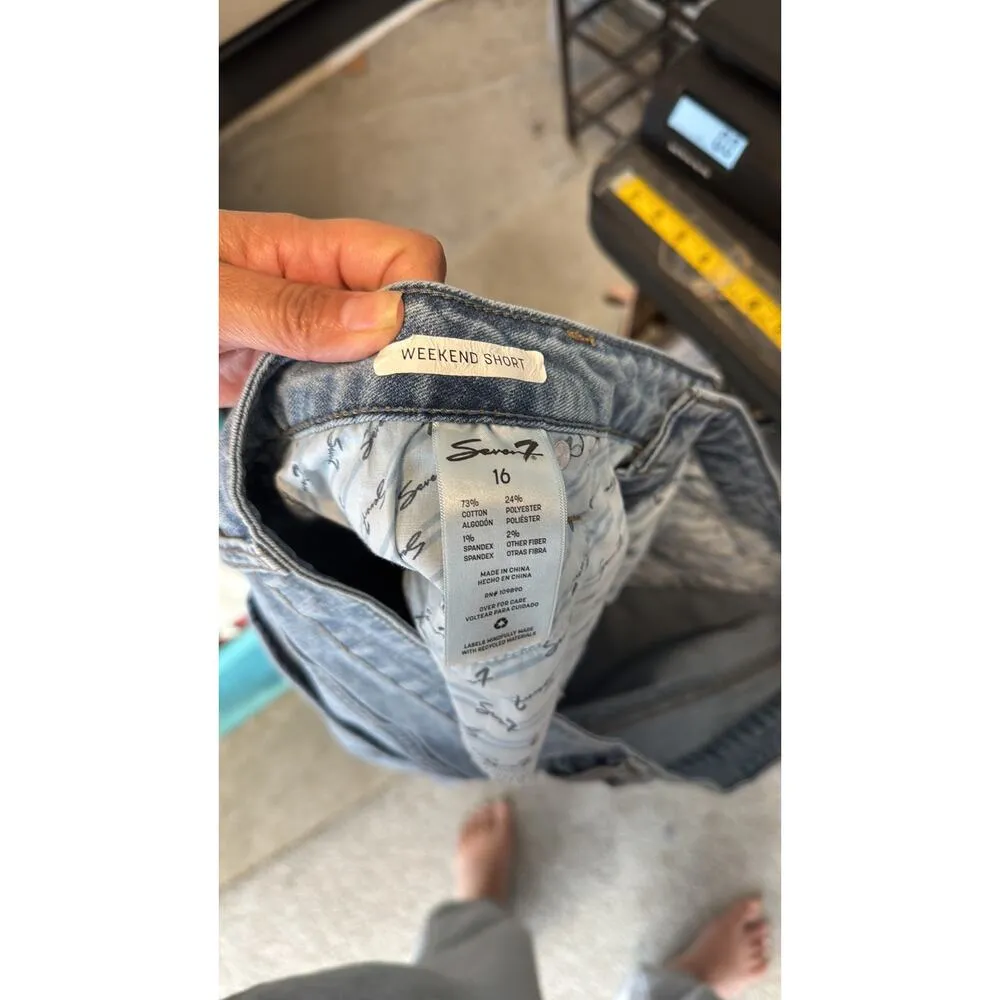 Seven7 Size 16 Weekend Denim Shorts Distressed Frayed Hem western festival - Image 7