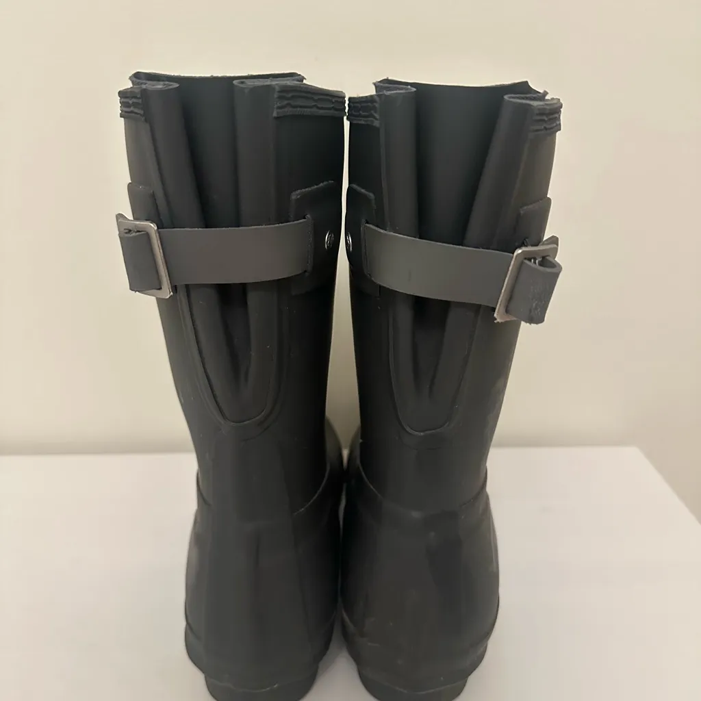 Hunter Black Winter & Rain Boots - Image 3