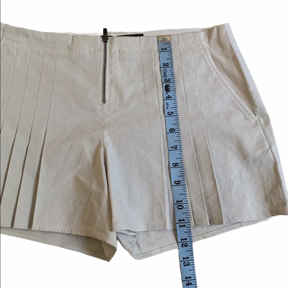 BCBGMaxazria Yasmin Pleated Shorts - Image 3