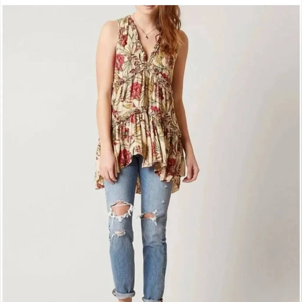 Free People Floral Hum-mingbird Haze Tiered Ruf-fle V-Neck Tunic Tank Swing Top - Image 4