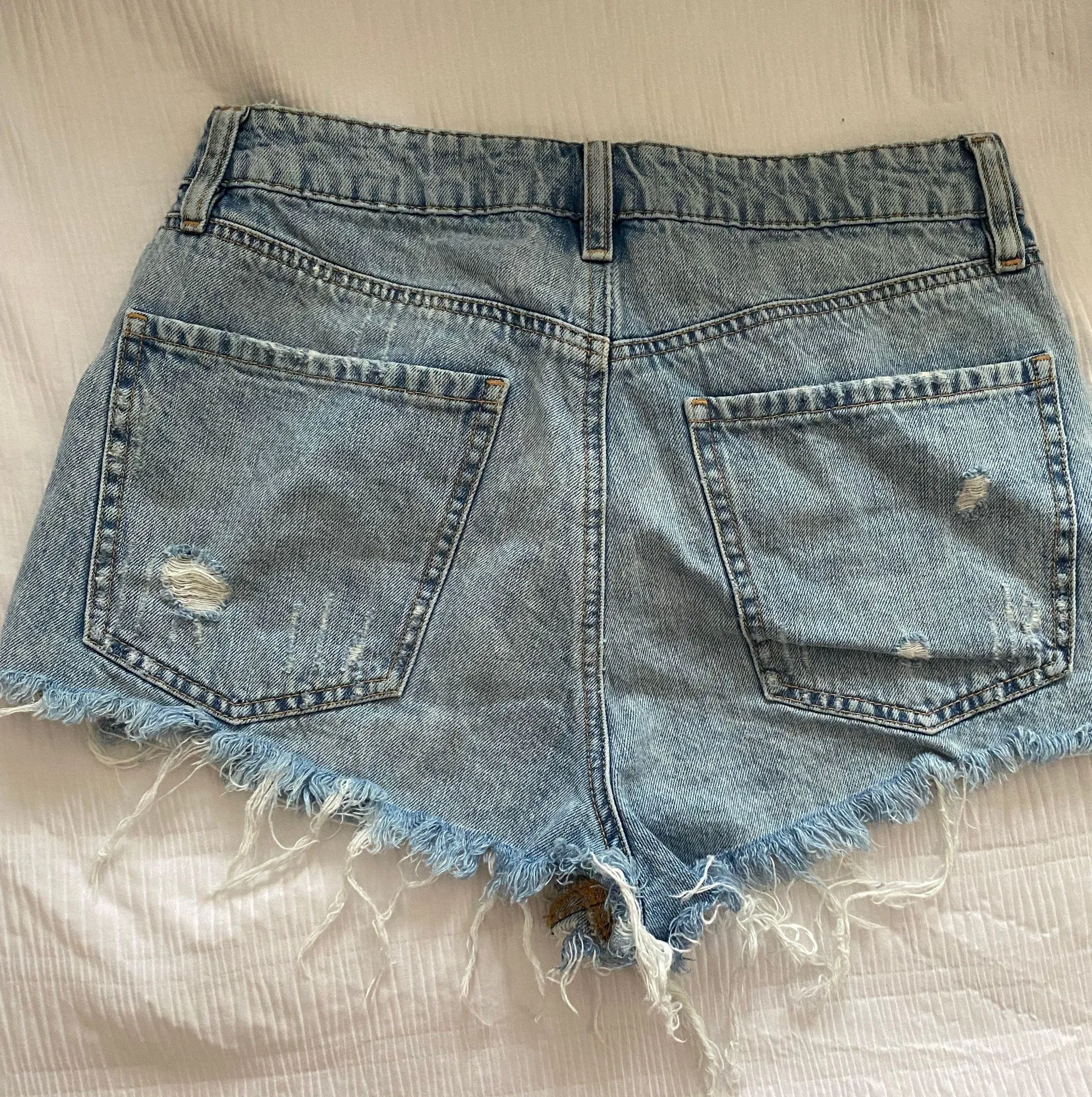 Dynamite Denim Shorts Size 28 (6) - Image 2