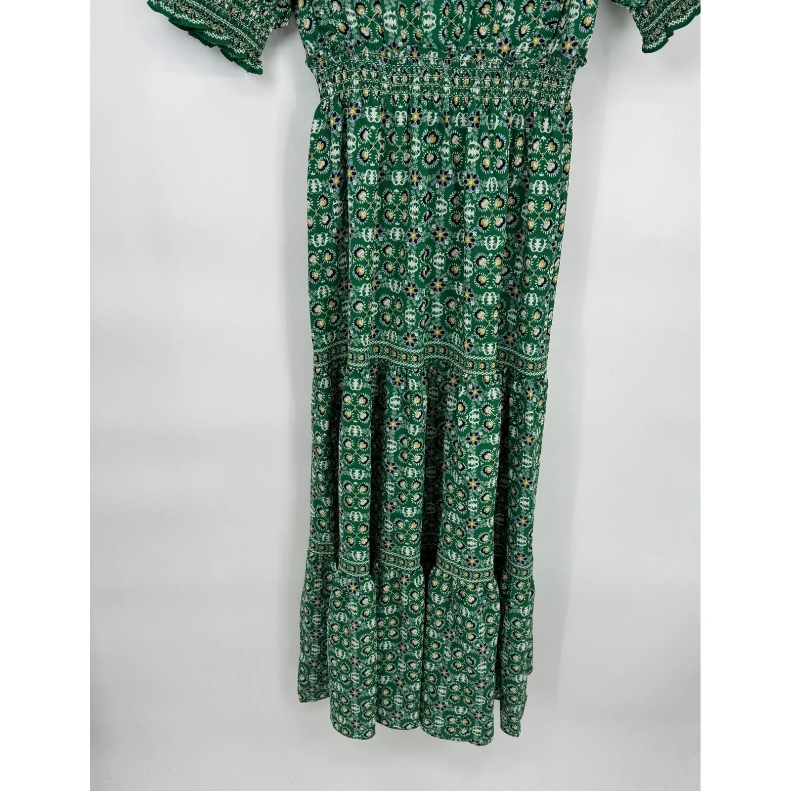 MAX STUDIO Green Floral Tiered Maxi Dress Medium Ruffled Neck Smocked Waist - Image 8