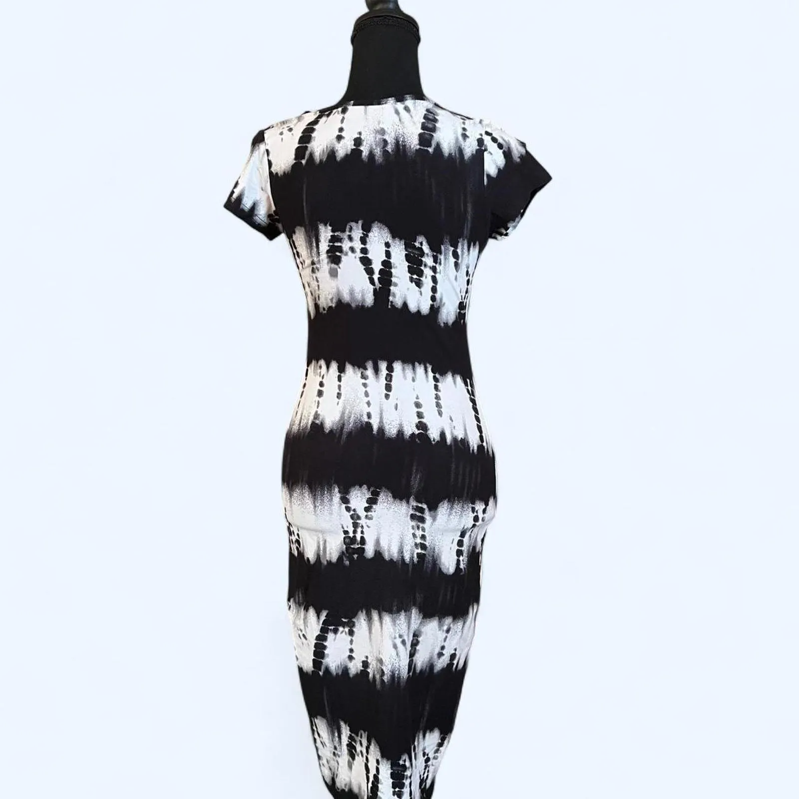 Vintage Y2K Hot Kiss Black and white tie-dye midi dress Size Small - Image 4