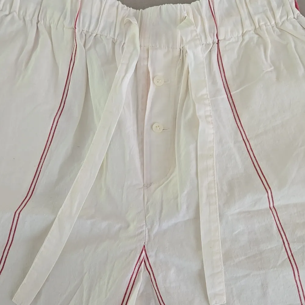 Zara White and Red Striped Cotton Linen Shorts with Drawstring - Image 3