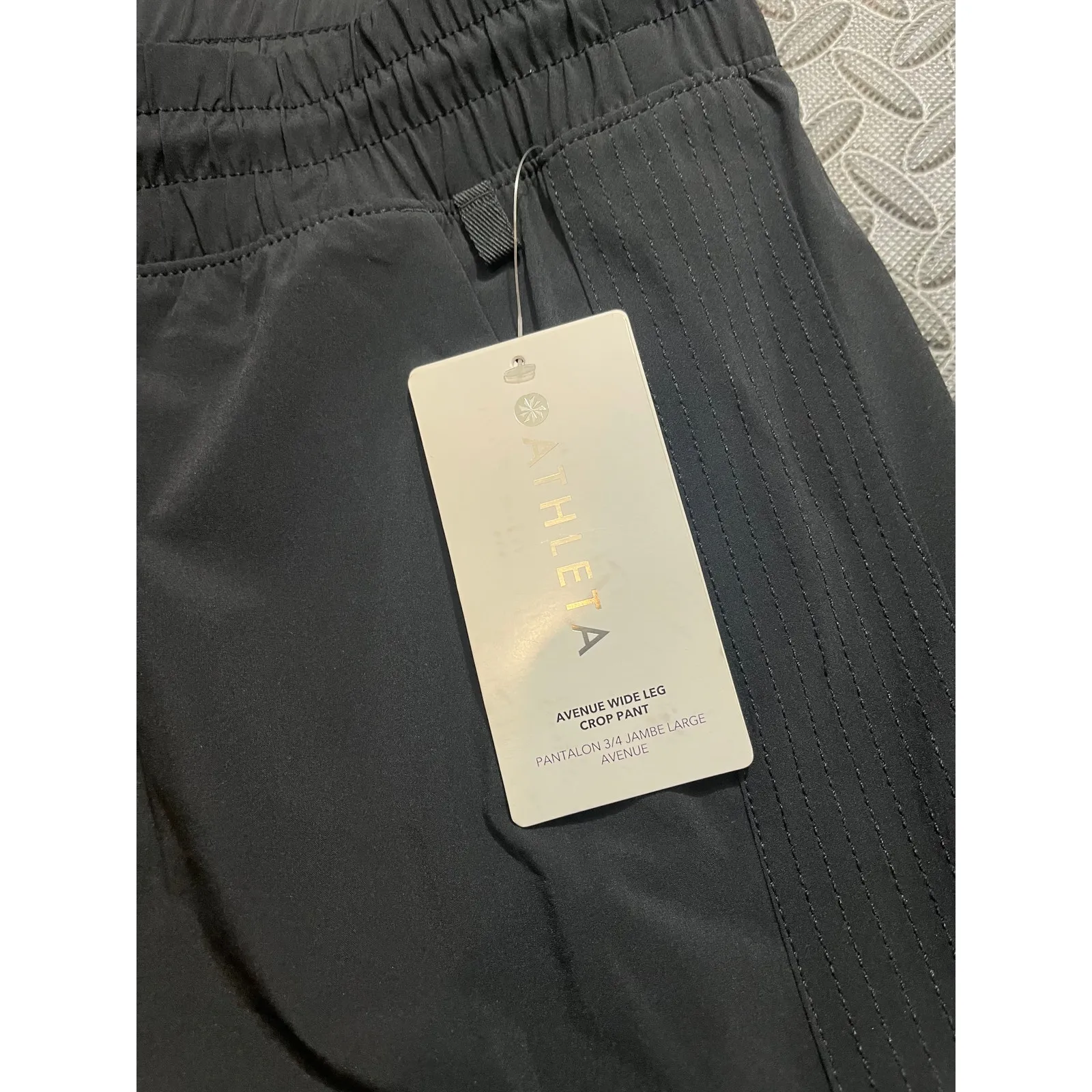 Athleta Women’s Avenue Wide Leg Crop Pants Pull On Outdoor UPF 50+ in Black 14 - Image 2