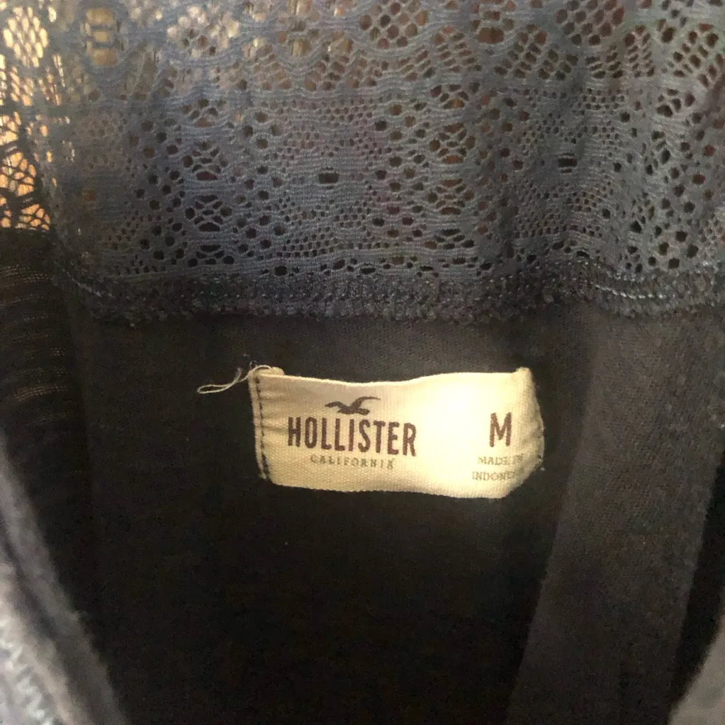 Y2k hollister razor back lace tank top - M - Image 2