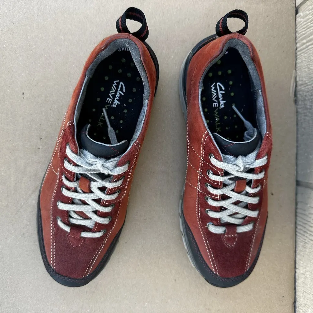 Clarks Wave Walk Trek Women’s Orange Leather Waterproof Lace Up Shoes Size 6.5 - Image 2