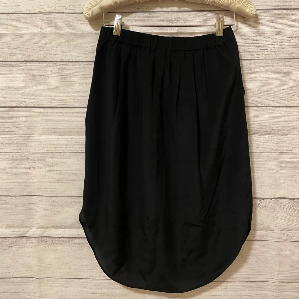 Madewell Pull On Black Silk Skirt - Image 3