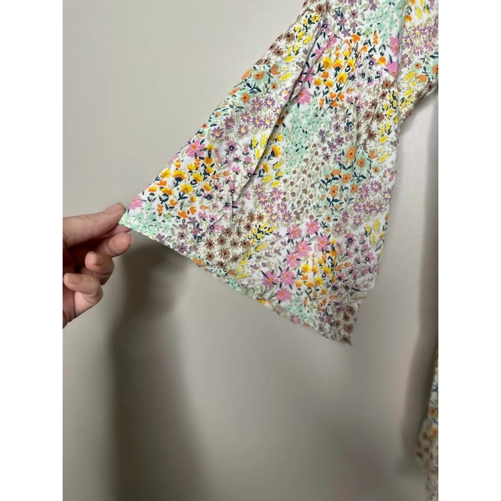 Savanna Jane Top Womens M Ditsy Floral Embroidered Tunic Bell Sleeve Hippie Boho Blue Size M - Image 4