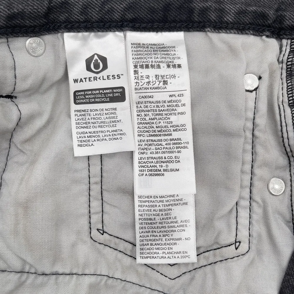 Levi’s 501 Original Fit High Rise Shorts Women Size 30 Black Cutoff Denim Button - Image 13