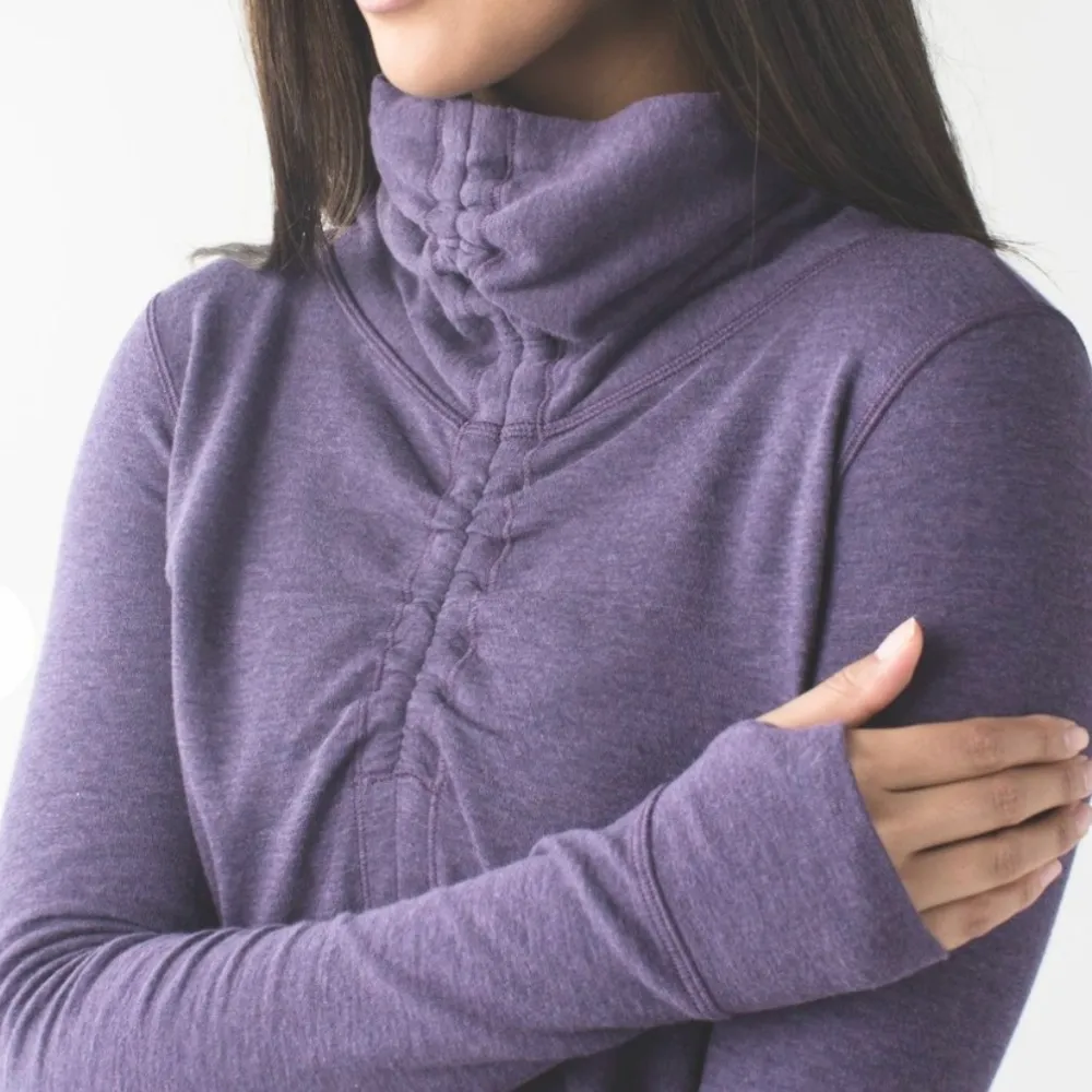 LULULEMON In A Cinch Long Sleeve Tee Reversible Top - Image 6