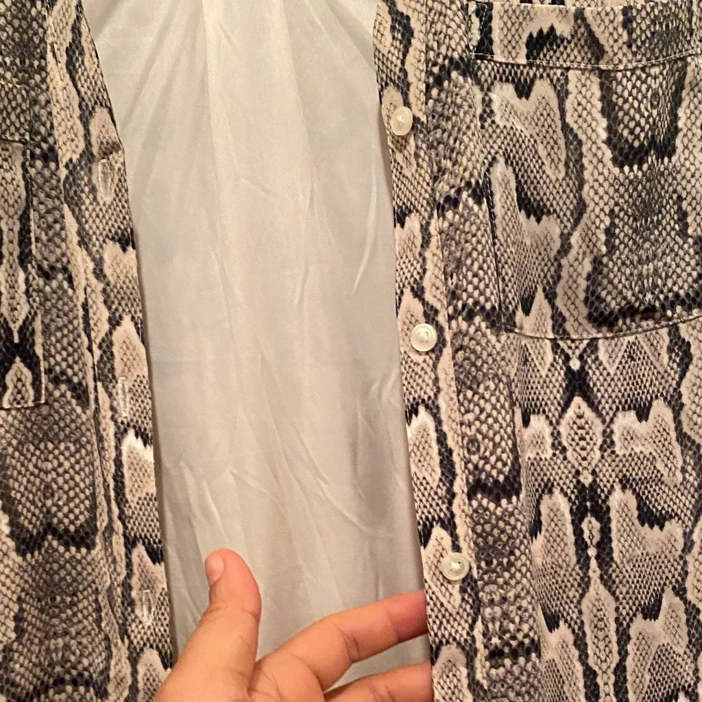 Express Beige and Black Snakeskin Dress - Image 12