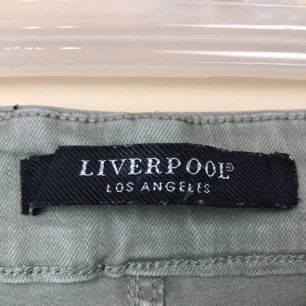 Liverpool Los Angeles Women’s Olive Green Stretch Cropped Denim Jeans - Image 8