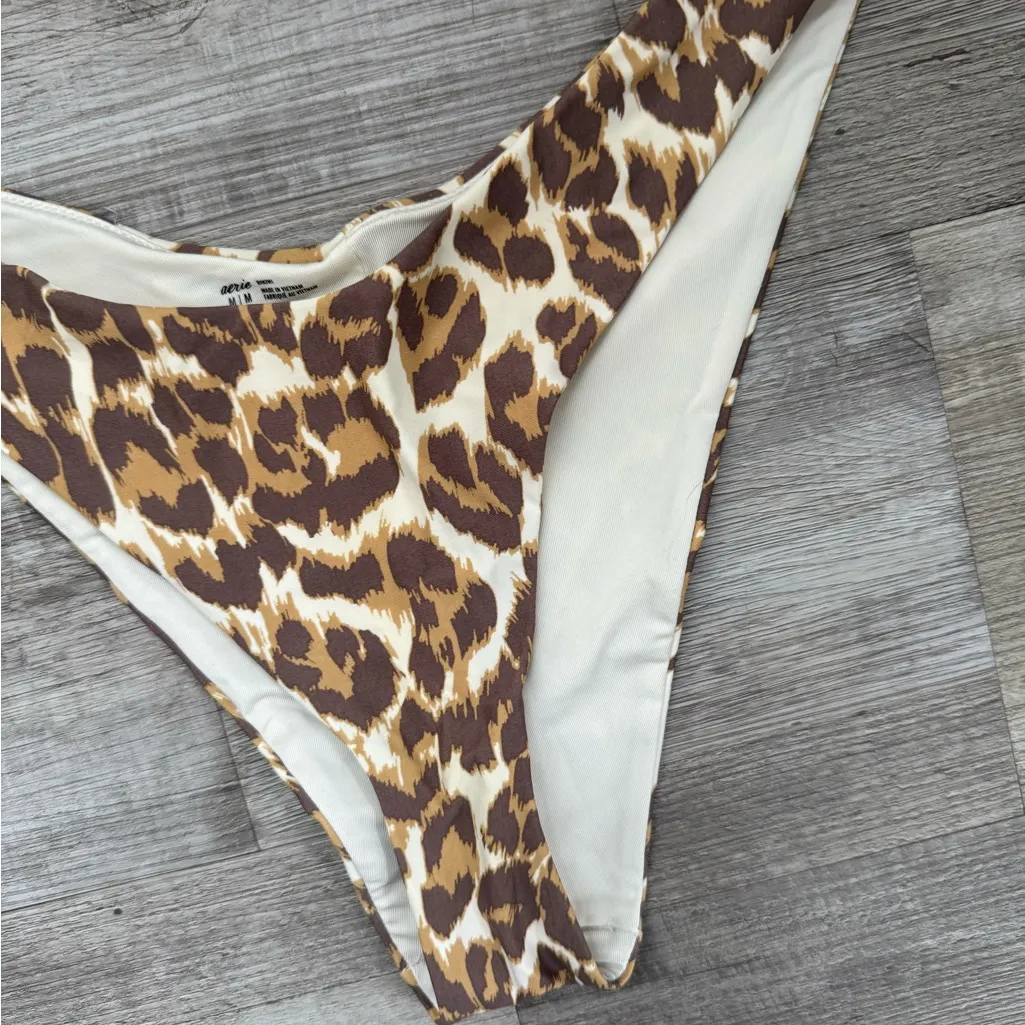 Aerie Women’s Sz Medium Animal Print Bikini Swim Suit Set Scoop Top - Image 2