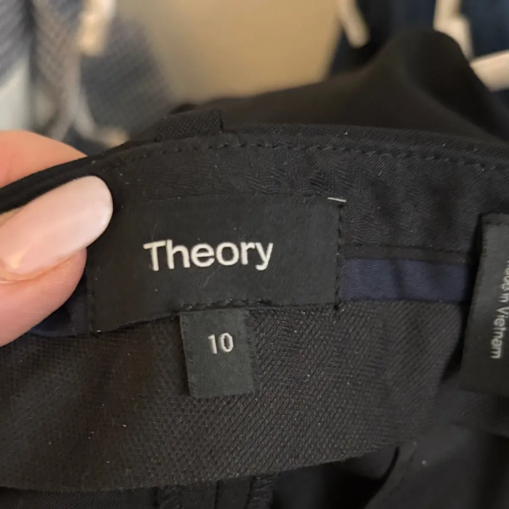 Theory Black Wool Slim-Fit Ankle Trousers Slacks Pants -Size 10 EUC - Image 6