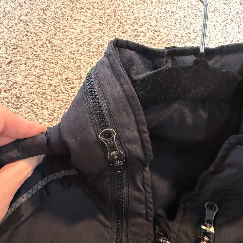 Lululemon  Jacket for Women - fits like a small or a 4 - Image 2