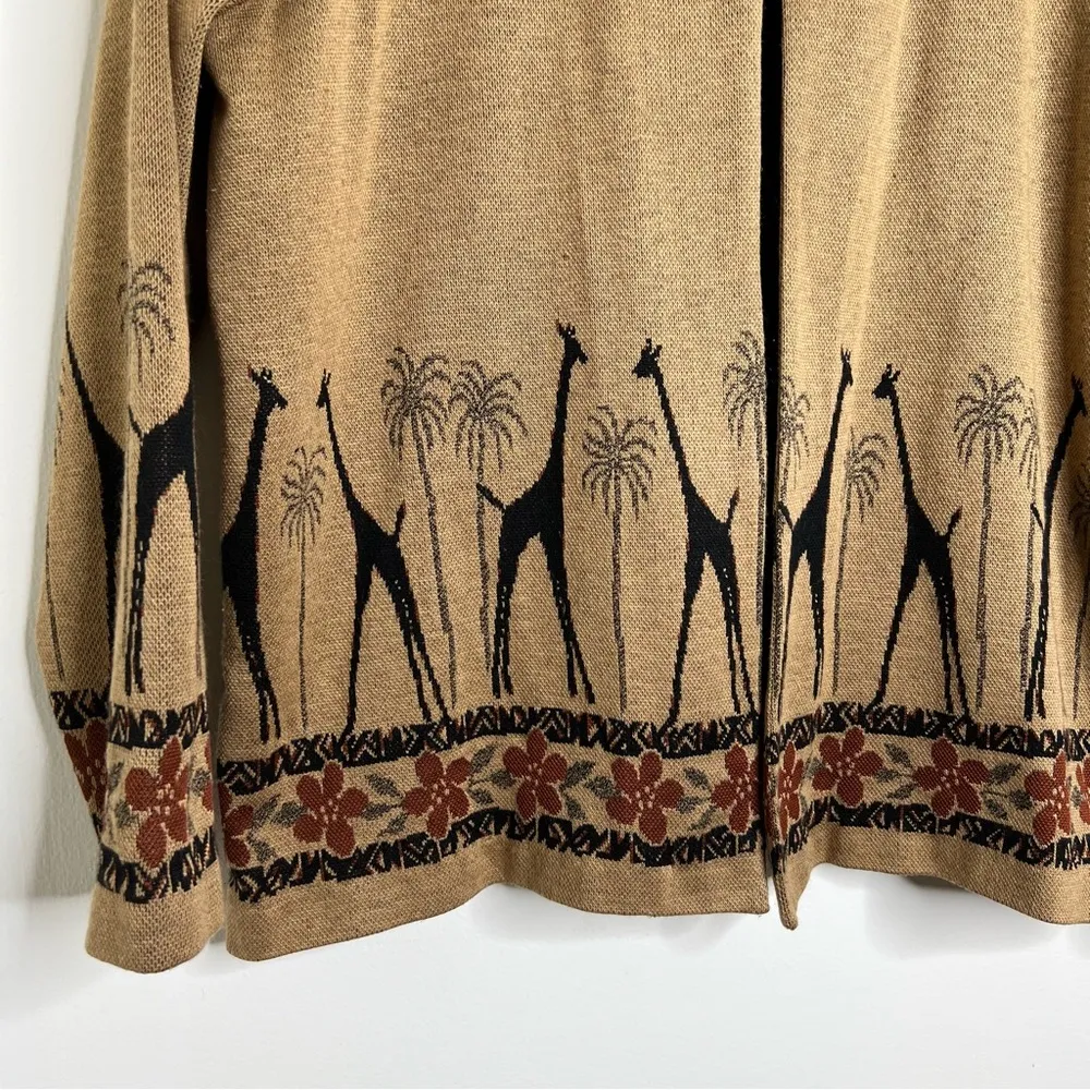 Vintage Alfred Dunner Giraffe One button Cardigan Top Petite Medium Safari - Image 2