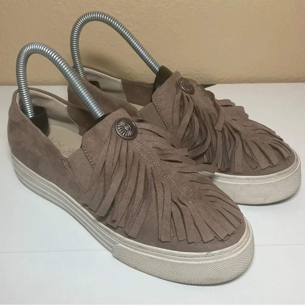 Unbridled Ariat Fringe Women's Taupe  Slip-On Shoes Sneakers Size 6.5 - Image 7