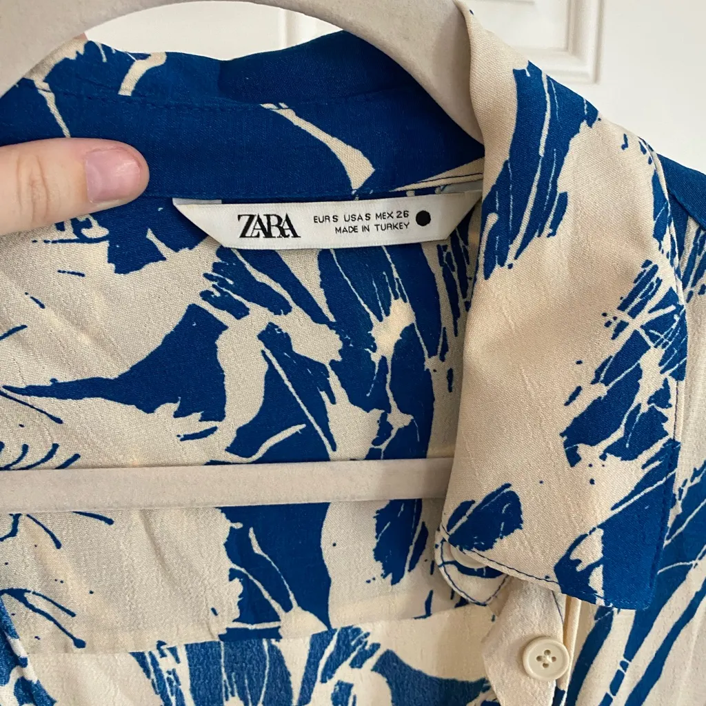 Zara Blue and White Patterned Long Sleeve Dress - Image 6