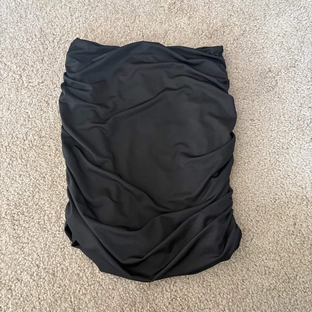 Superdown revolve black party going out Charcoal Ruched mini skirt sz small NWT - Image 2