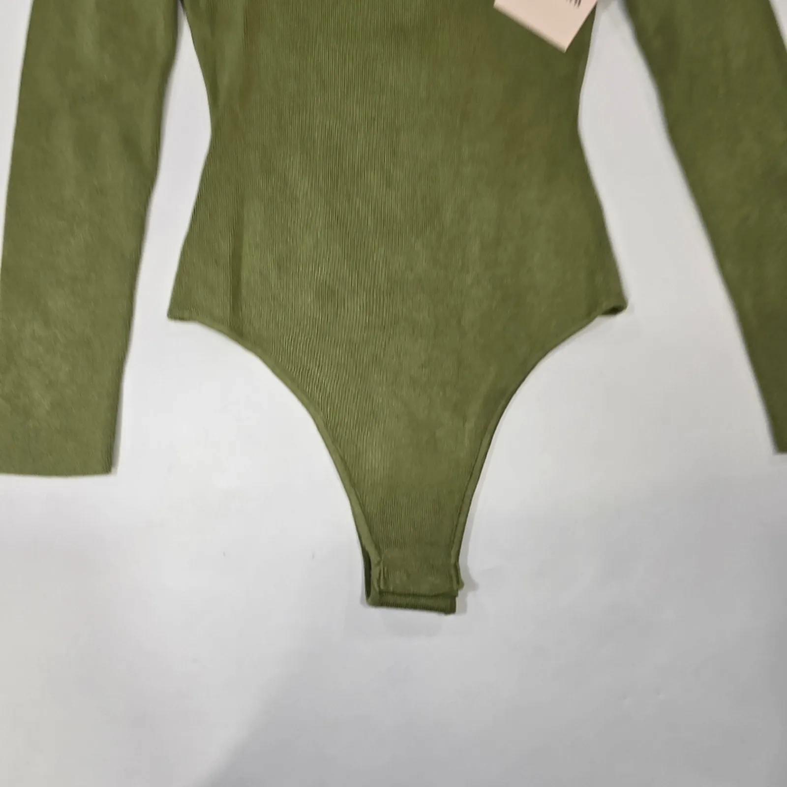 Superdown Victoria Square Neck Bodysuit in Green Medium - Image 4