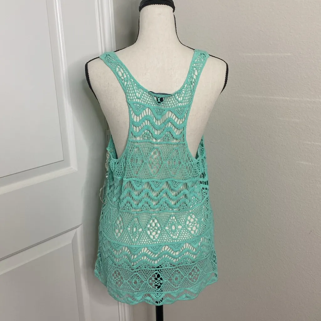 Signature Studio Light Green Crochet Top - Image 4