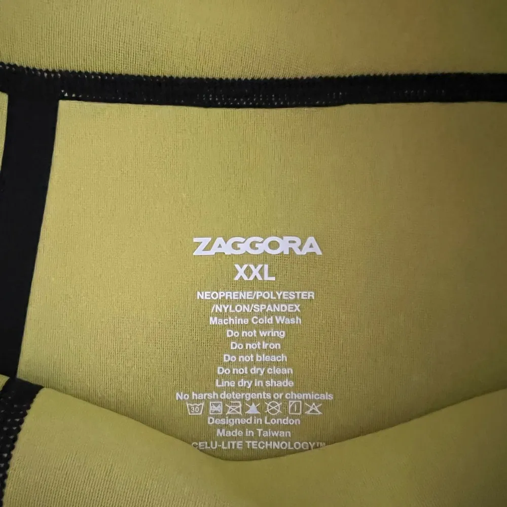 Zaggora women’s like new wet suit pants. Size XXL Black - Image 2
