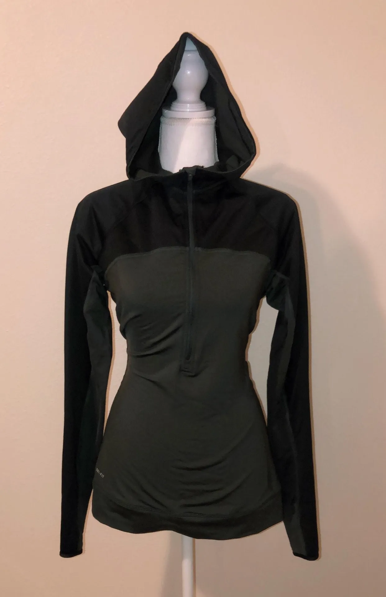 Nike Pullover Dri Fit Colorblock Hoodie - Image 2