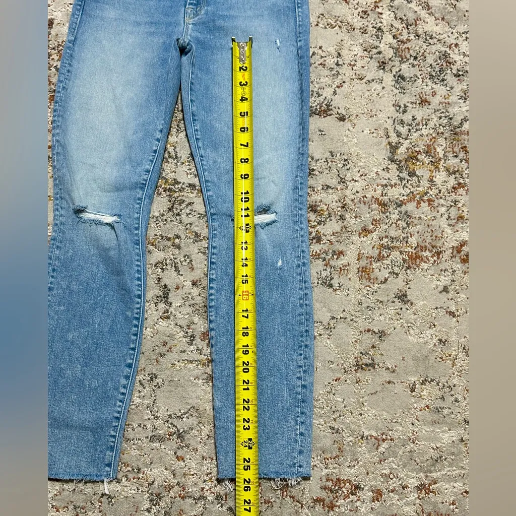 MOTHER High waisted Looker ankle fray jeans drinking by the pool wash size 26 Blue - Image 8