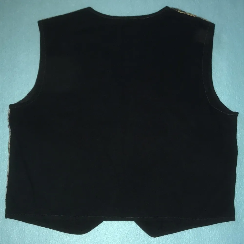 𝅺CHEROKEE vintage unique embroidered vest floral birds teacher boho NEW size M - Image 2